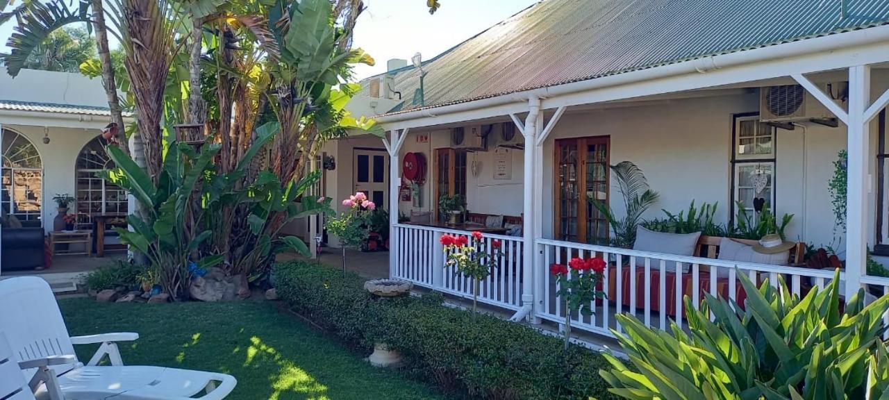 Beit Shalom Before Known As Best Little Guesthouse Oudtshoorn Bagian luar foto
