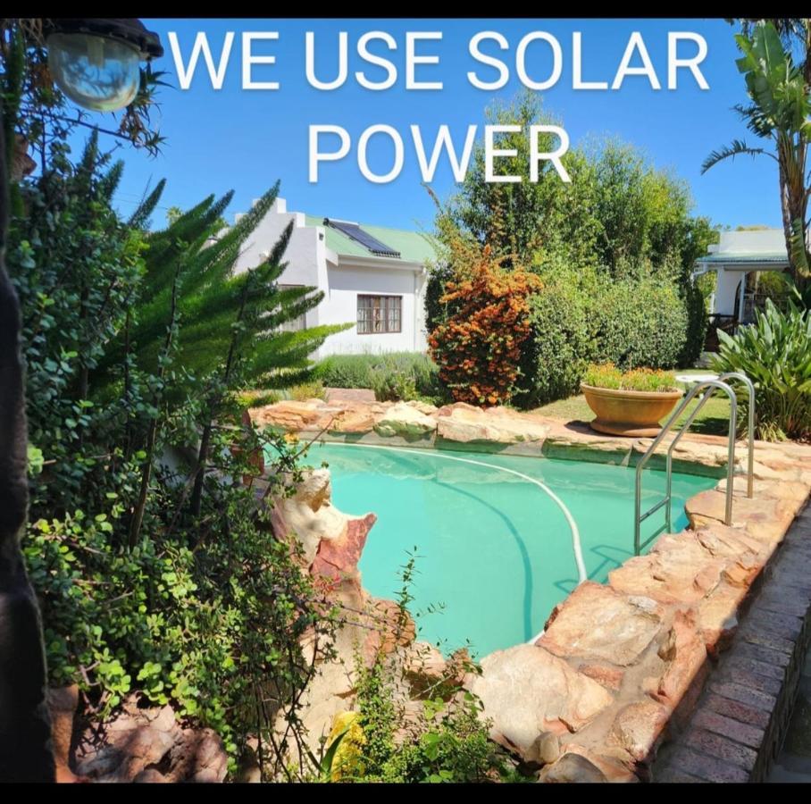 Beit Shalom Before Known As Best Little Guesthouse Oudtshoorn Bagian luar foto