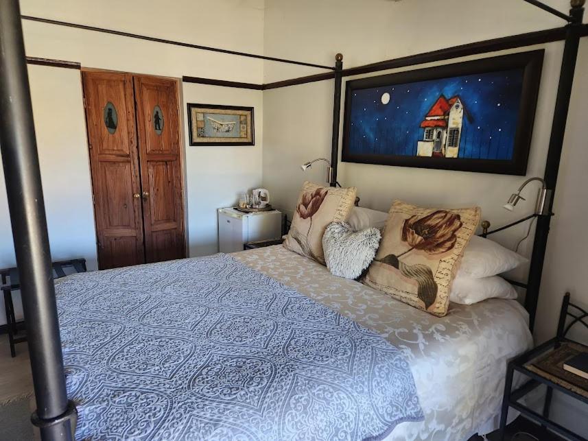Beit Shalom Before Known As Best Little Guesthouse Oudtshoorn Bagian luar foto