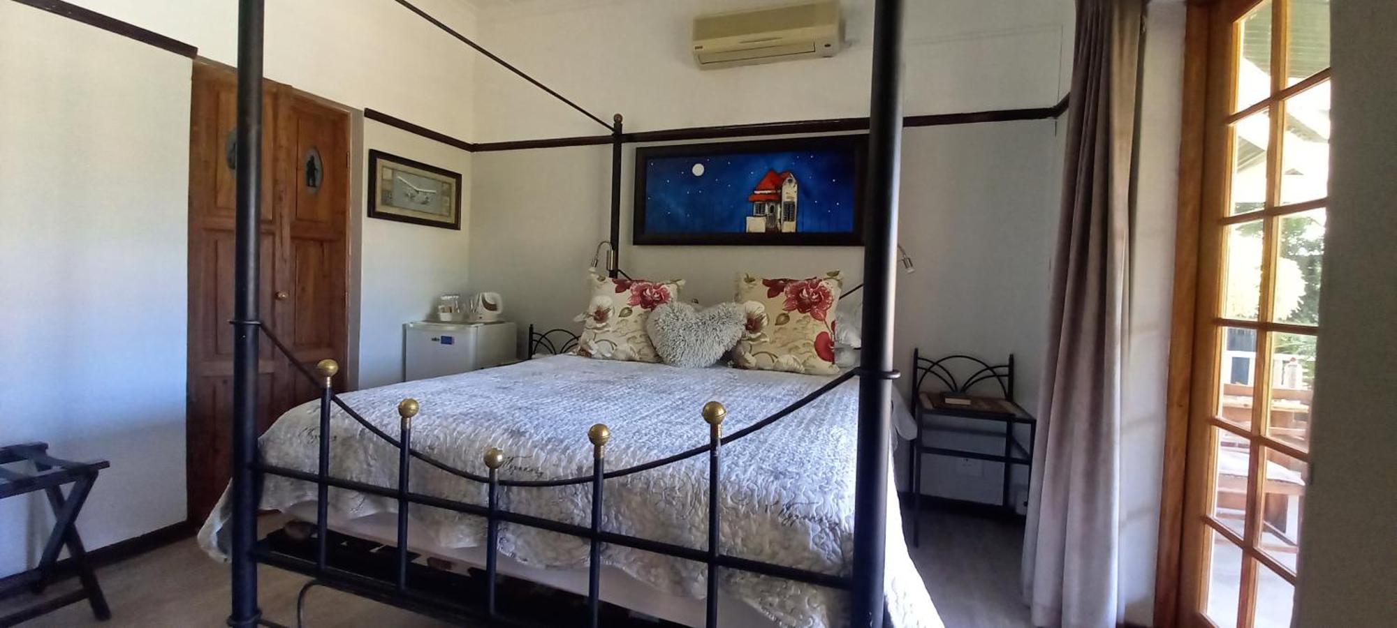 Beit Shalom Before Known As Best Little Guesthouse Oudtshoorn Bagian luar foto
