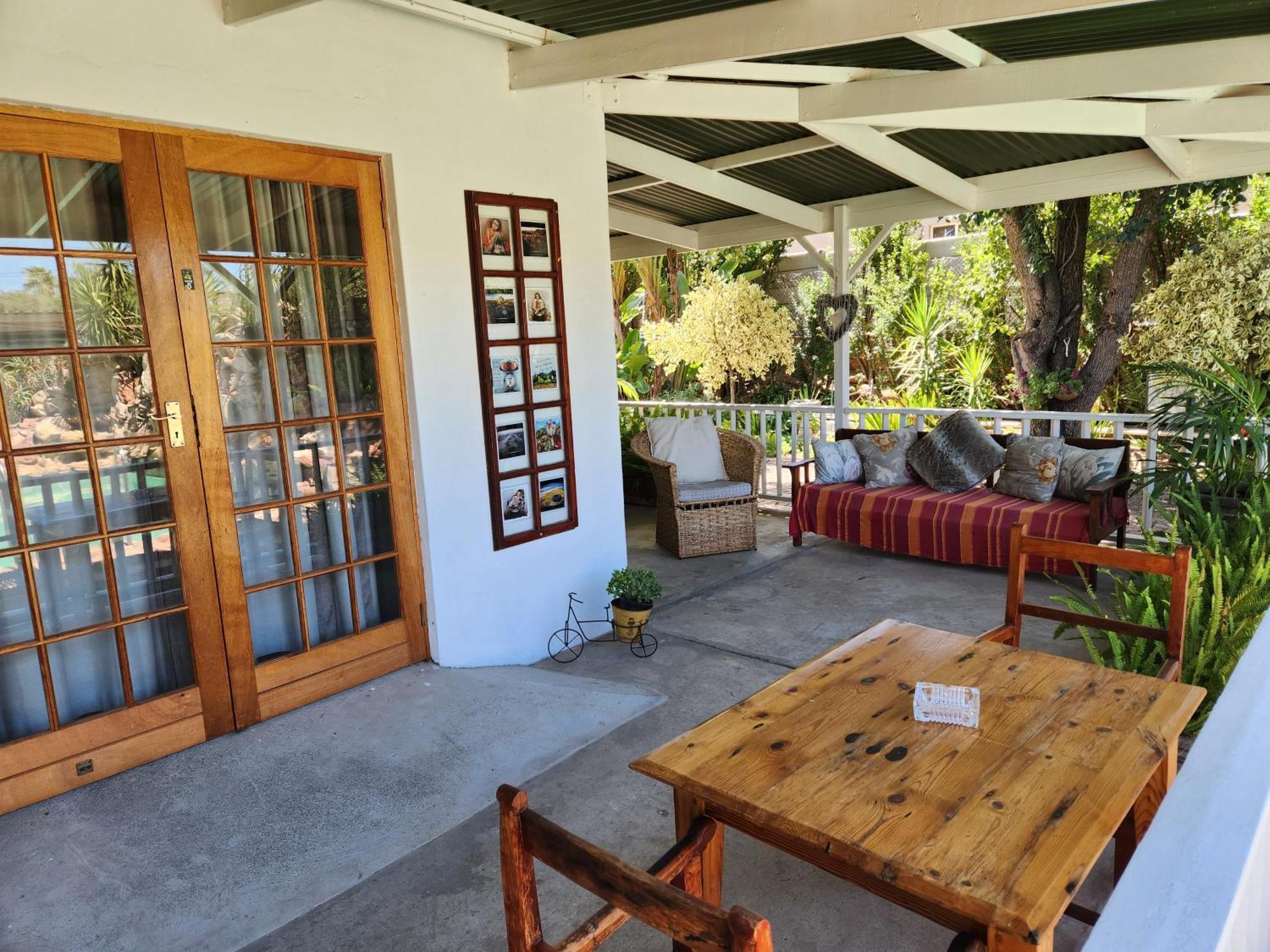 Beit Shalom Before Known As Best Little Guesthouse Oudtshoorn Ruang foto
